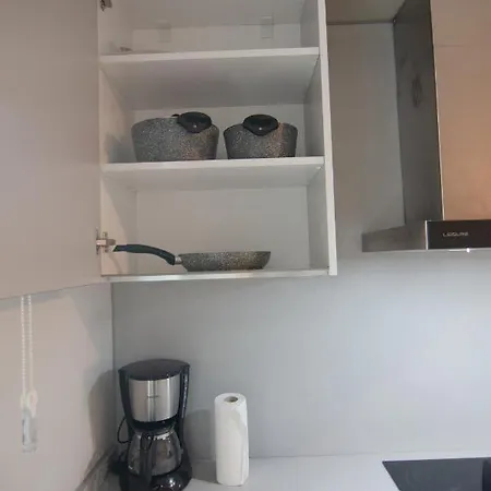 Cozy Retreat Stylish 2br Apt
