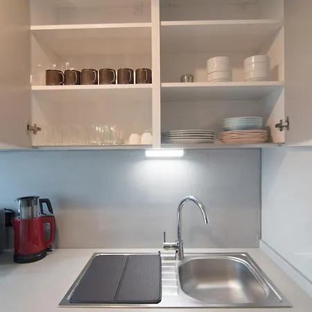 Cozy Retreat Stylish 2br Apt * איסטמבול