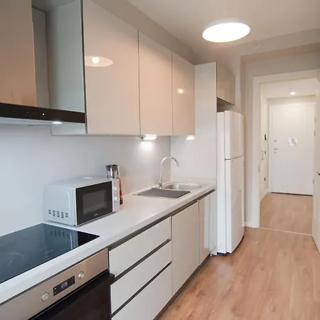 Cozy Retreat Stylish 2br Apt *