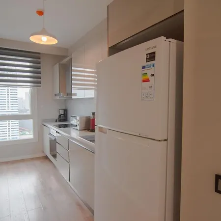 Cozy Retreat Stylish 2br Apt *